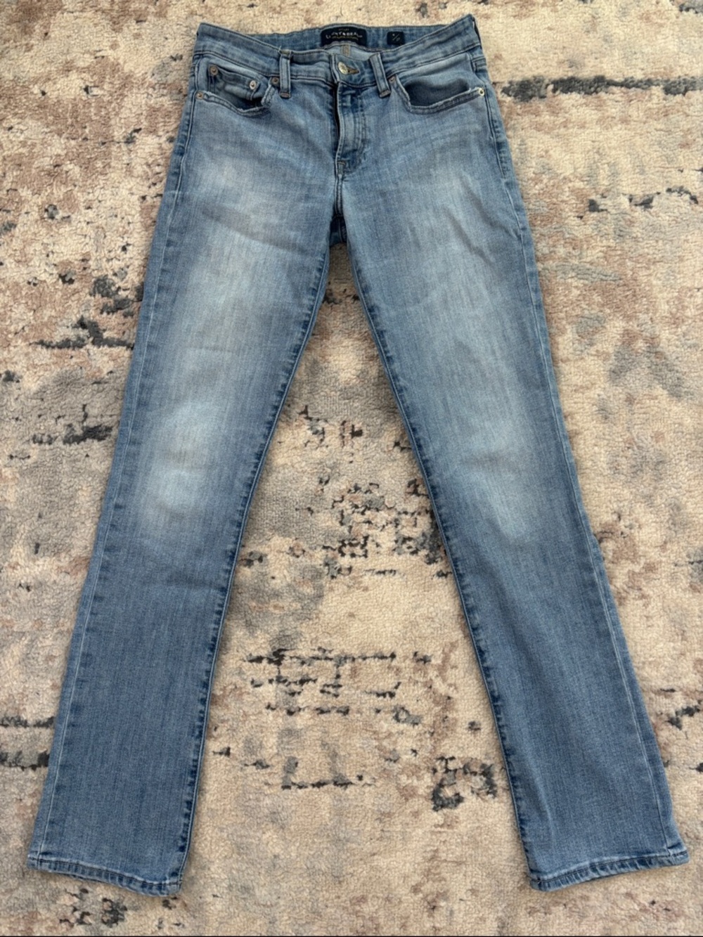 Women’s Lucky Brand Jeans in Light Blue Wash size 4/27